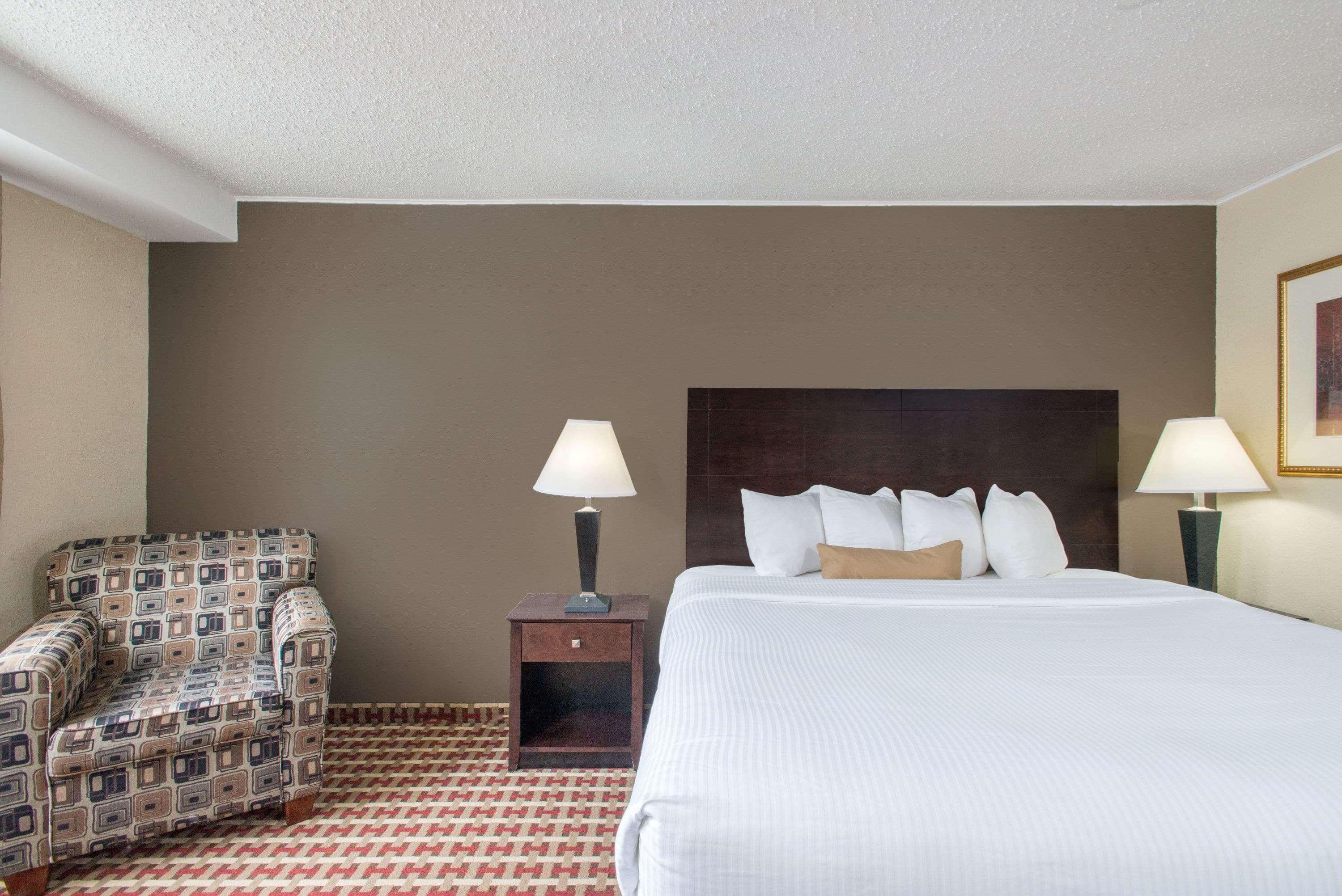 Ramada By Wyndham Allentown Bethlehem Dış mekan fotoğraf