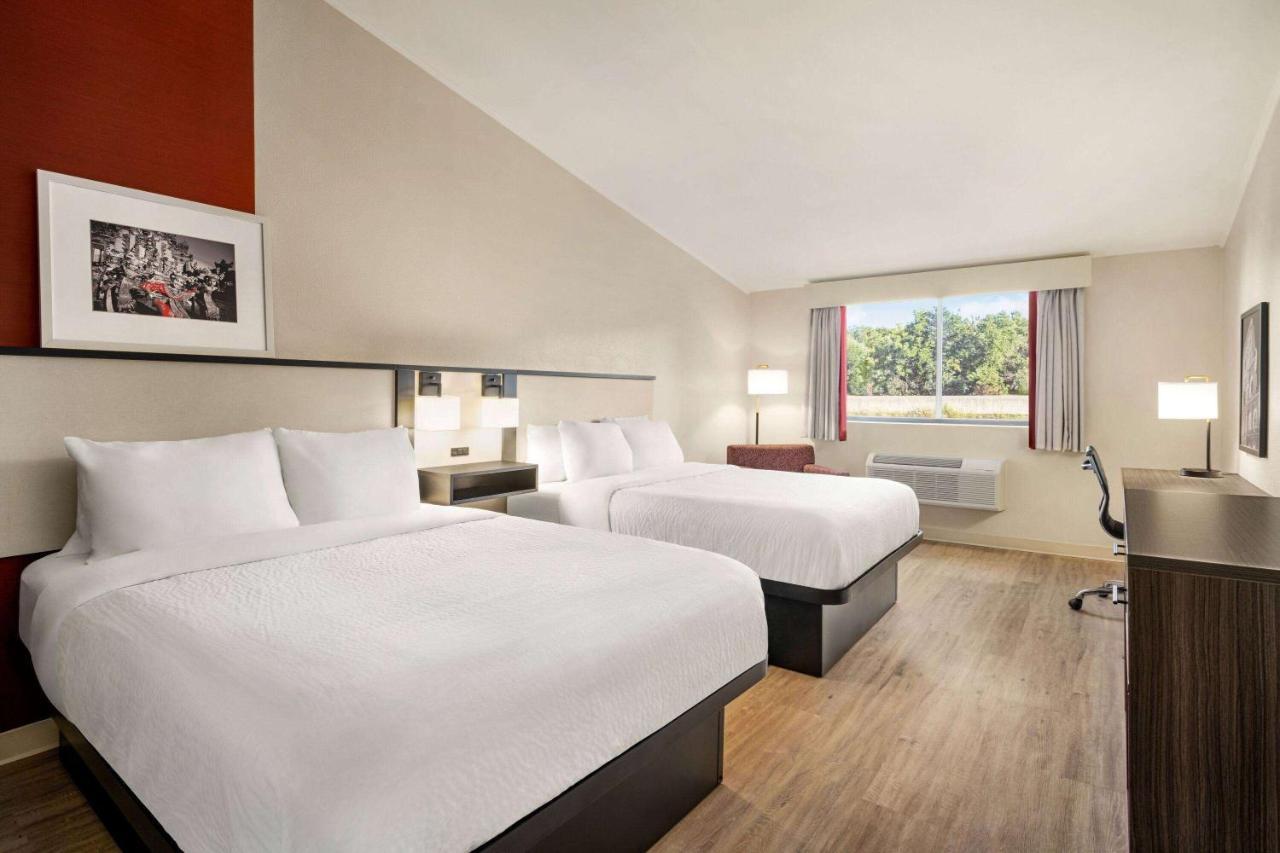 Ramada By Wyndham Allentown Bethlehem Dış mekan fotoğraf